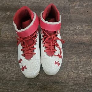 Under Armour  football Cleats